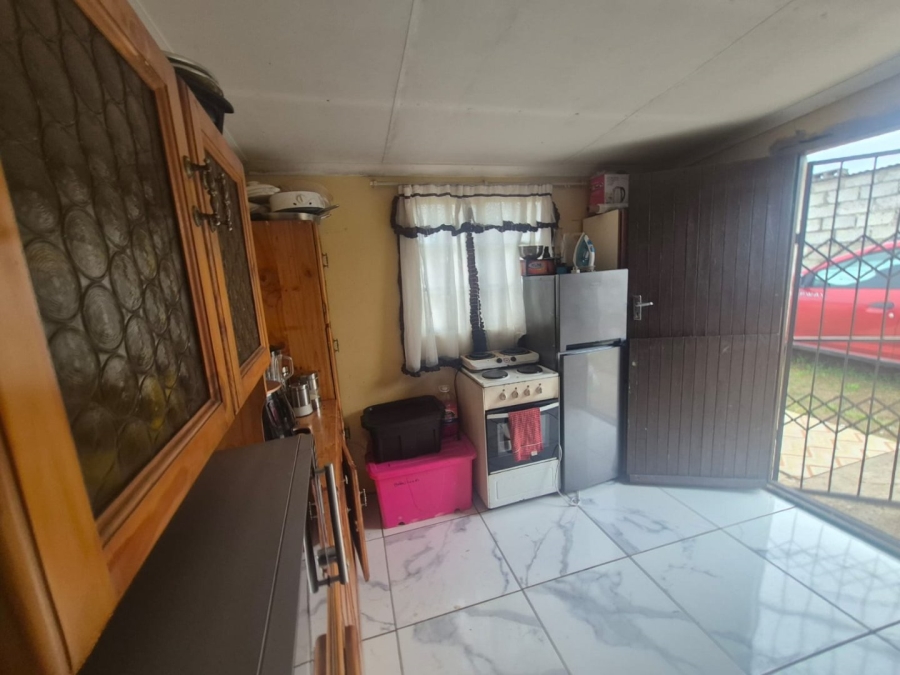 2 Bedroom Property for Sale in Zwide Eastern Cape